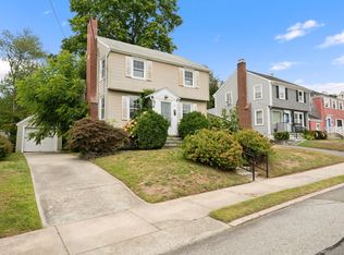 55 Woodlawn Rd, New London, CT 06320