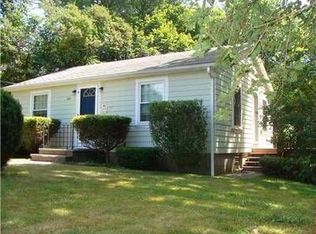 284 Mautucket Rd, South Kingstown, RI 02879