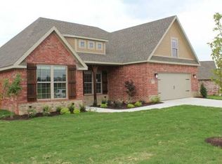 8141 Buona Sera St, Springdale, AR 72762