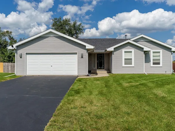 5637 Longest Dr, South Beloit, IL 61080