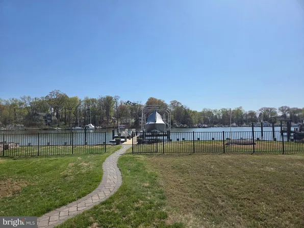 3893 Cotter Dr, Edgewater, MD 21037