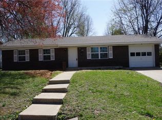 1809 Taylor Ave, Springdale, AR 72762