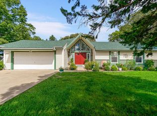 24825 Countryview Dr, Kearney, MO 64060