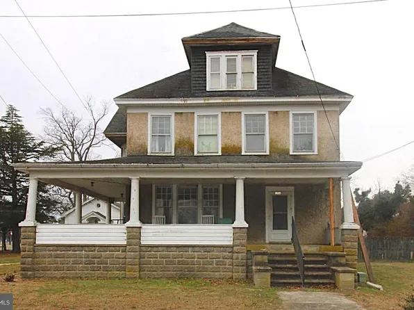 218 S Main St, East New Market, MD 21643