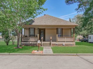 155 Davis St, Humble, TX 77338