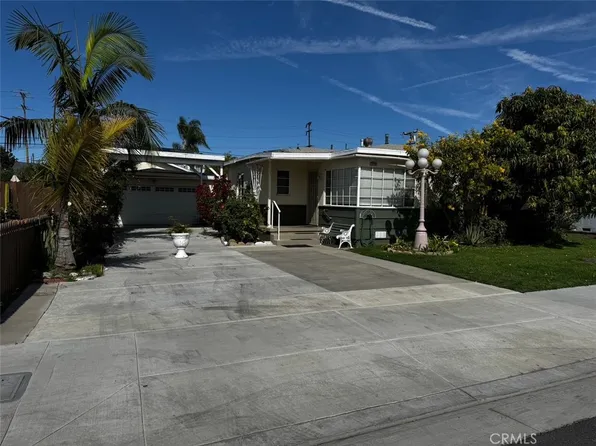 1833 E Market St, Long Beach, CA 90805