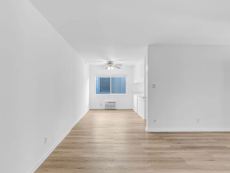7100 Fulton Ave — Photo 2
