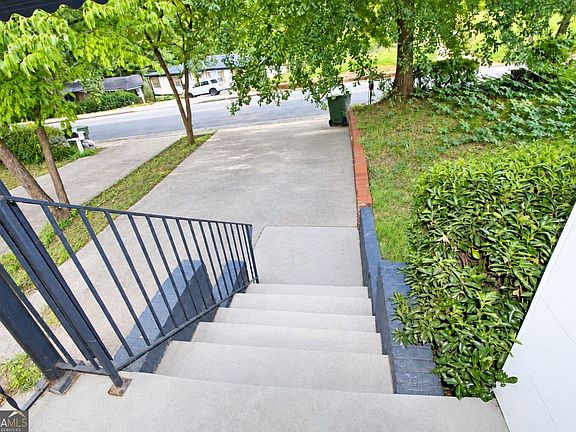 3rd image of 541 W Lake Ave NW