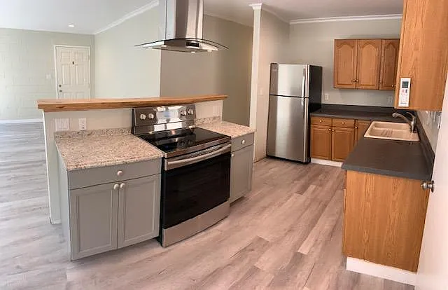 1 bed, 700 sqft, $1,550 — Photo 2