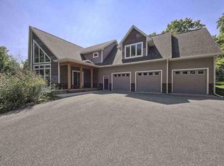 9740 E Lakeview Hills Rd, Traverse City, MI 49684