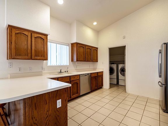 5th image of 10751 E 35th Pl