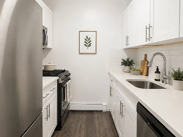 305 Riverside Dr #1H — Photo 2