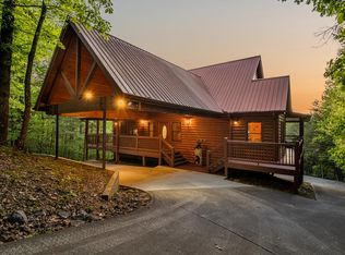 433 Spruce Cir, Mineral Bluff, GA 30559