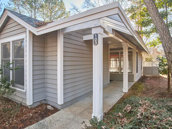 103 White Oak Way, Chapel Hill, NC 27514