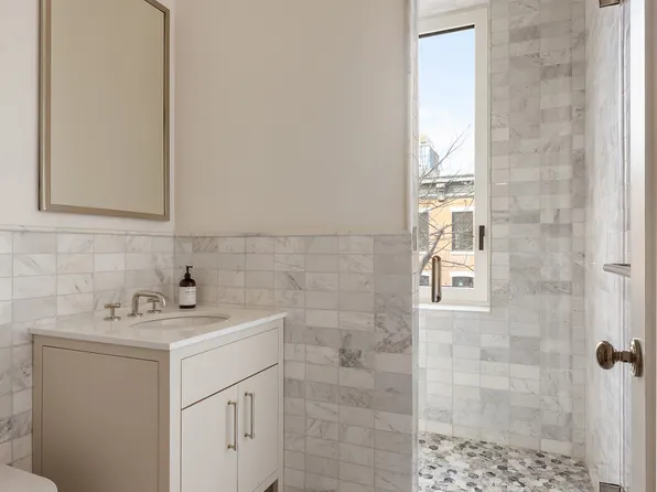 299 Hicks Street image 38 of 53