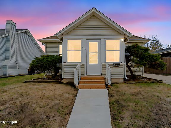 2nd image of 411 Swayze St