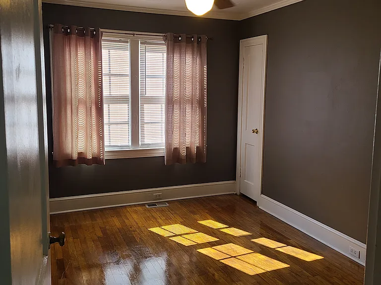 104 Liberty St — Photo 7