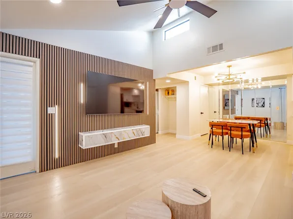 1701 E Katie Ave APT 72, Paradise Town, NV 89119