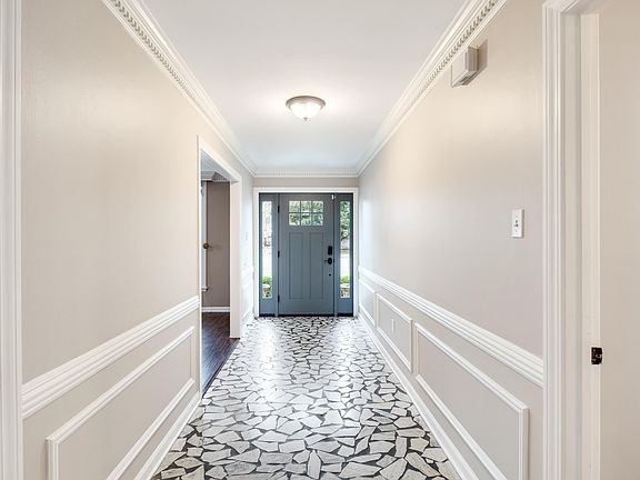 3rd image of 1658 Miller Farms Rd