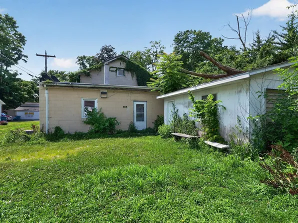 516 7th St, Covington, IN 47932