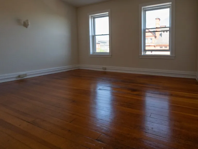 1631 Park Ave — Photo 11
