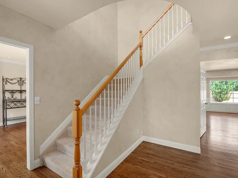 2420 Regal View Ct — Photo 6