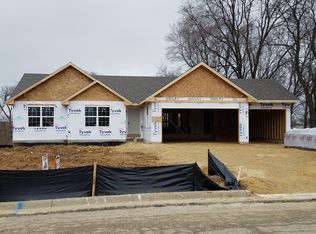 409 Scarlett Oak Dr, Poplar Grove, IL 61065