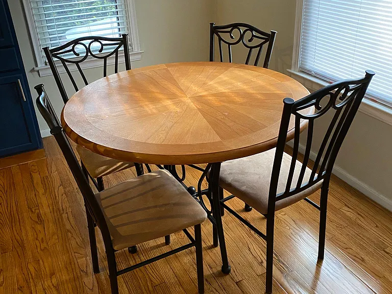 Table and chairs included