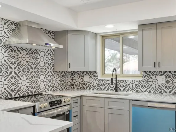 1738 S Newland, Lakewood, CO 80232