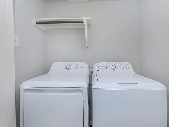 4th image of 531 Cooper Ln #1911
