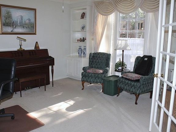 5th image of 3806 Partridgeberry Ct