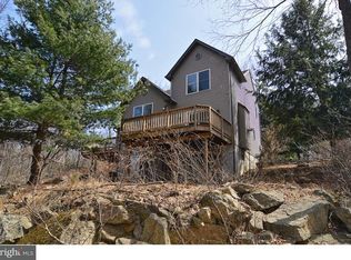 41 Gressley Rd, Fleetwood, PA 19522