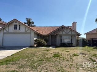 4601 Noella Rd, Bakersfield, CA 93313