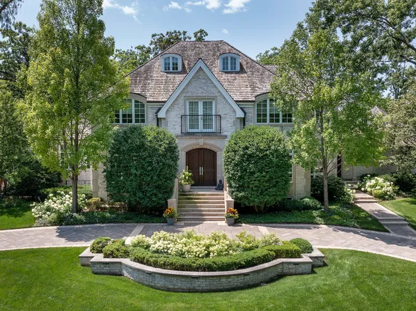 231 Fairview Rd, Glencoe, IL 60022