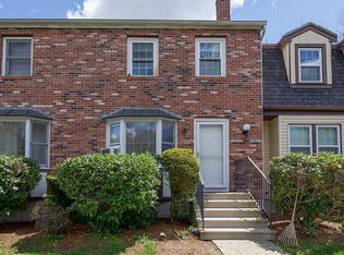 135 Forrest St APT 11, Plaistow, NH 03865