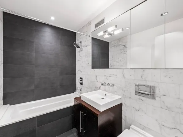 187 13th Street image 10 of 11