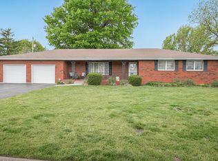 625 S Market St, Mount Vernon, MO 65712