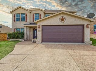 9913 Peregrine Trl, Fort Worth, TX 76108
