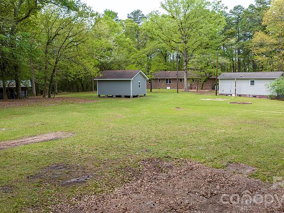 2nd image of 1224 Loop Rd