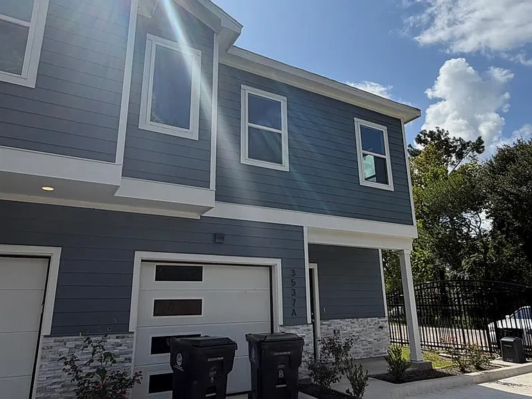 3533 Alderfer St #A — Photo 2