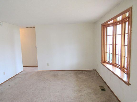3rd image of 3721 W Stafford Dr
