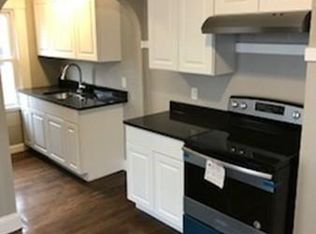 98 Grover St, Springfield, MA 01104