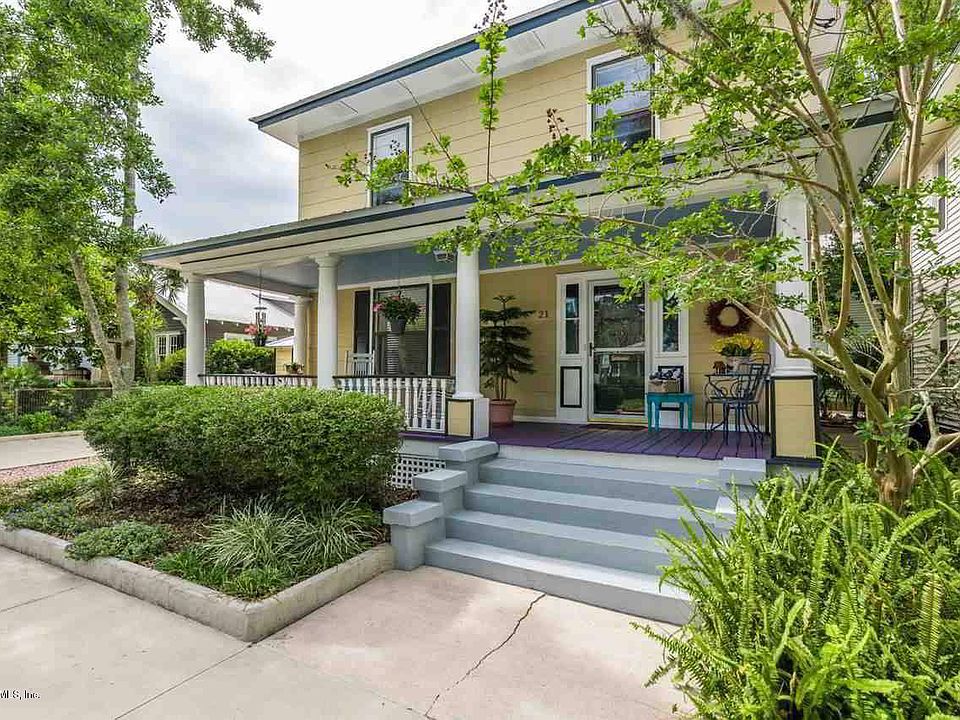 1st image of 21 Saragossa St