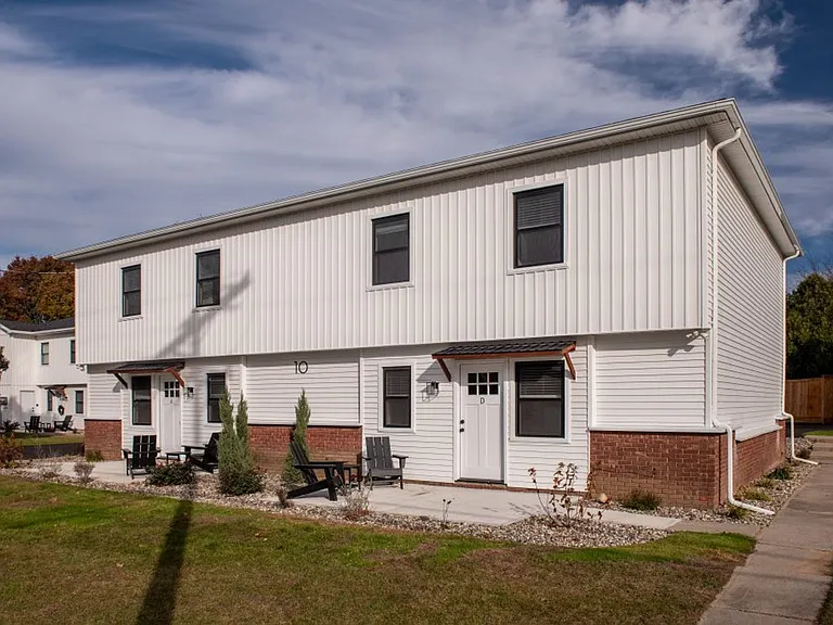 6-14 Kirby Rd — Photo 22