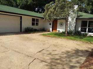 2930 Lawrence St, Irving, TX 75061