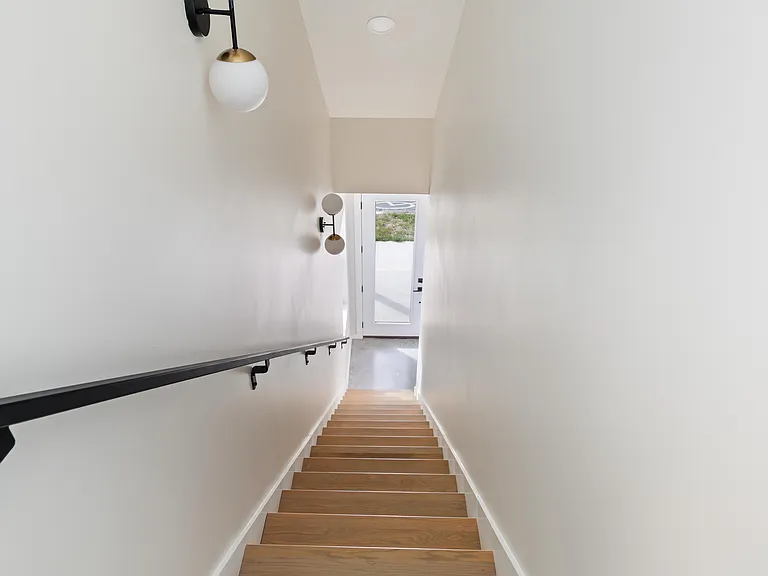 1800 S Holtzclaw Ave #1865 — Photo 6