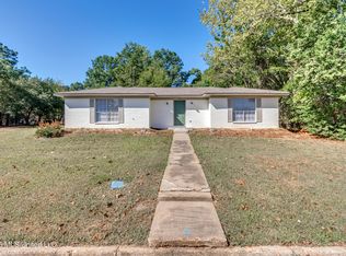 1995 Scanlon Dr, Jackson, MS 39204