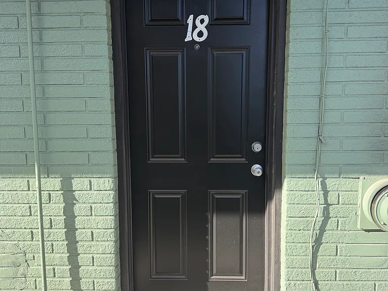 1013 Main St #18 — Photo 6