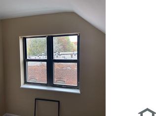 745 Walton Ave APT D, Saint Louis, MO 63108