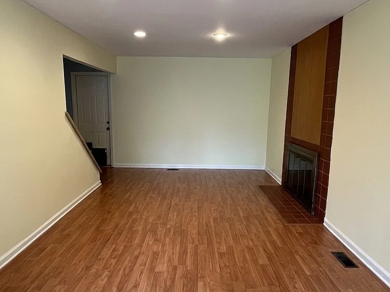 3661 Root Dr — Photo 4